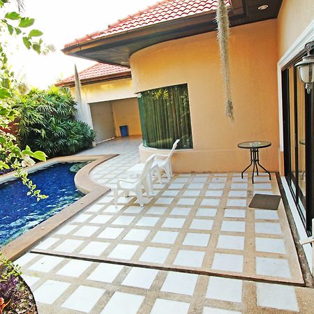 Cosy Beach Pool Villas By Pattaya Sunny Rentals Екстер'єр фото