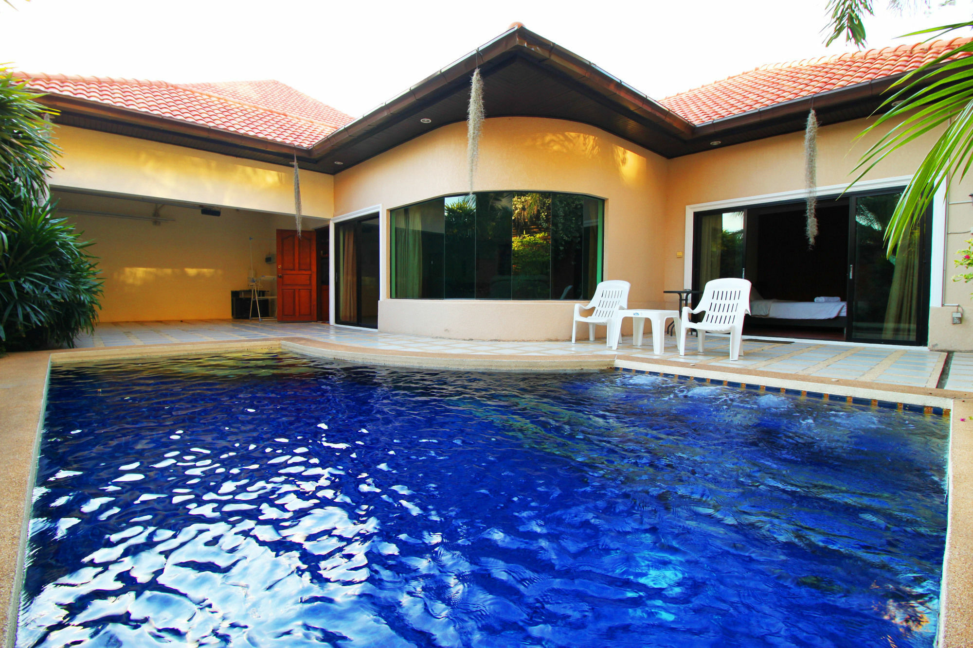 Cosy Beach Pool Villas By Pattaya Sunny Rentals Екстер'єр фото