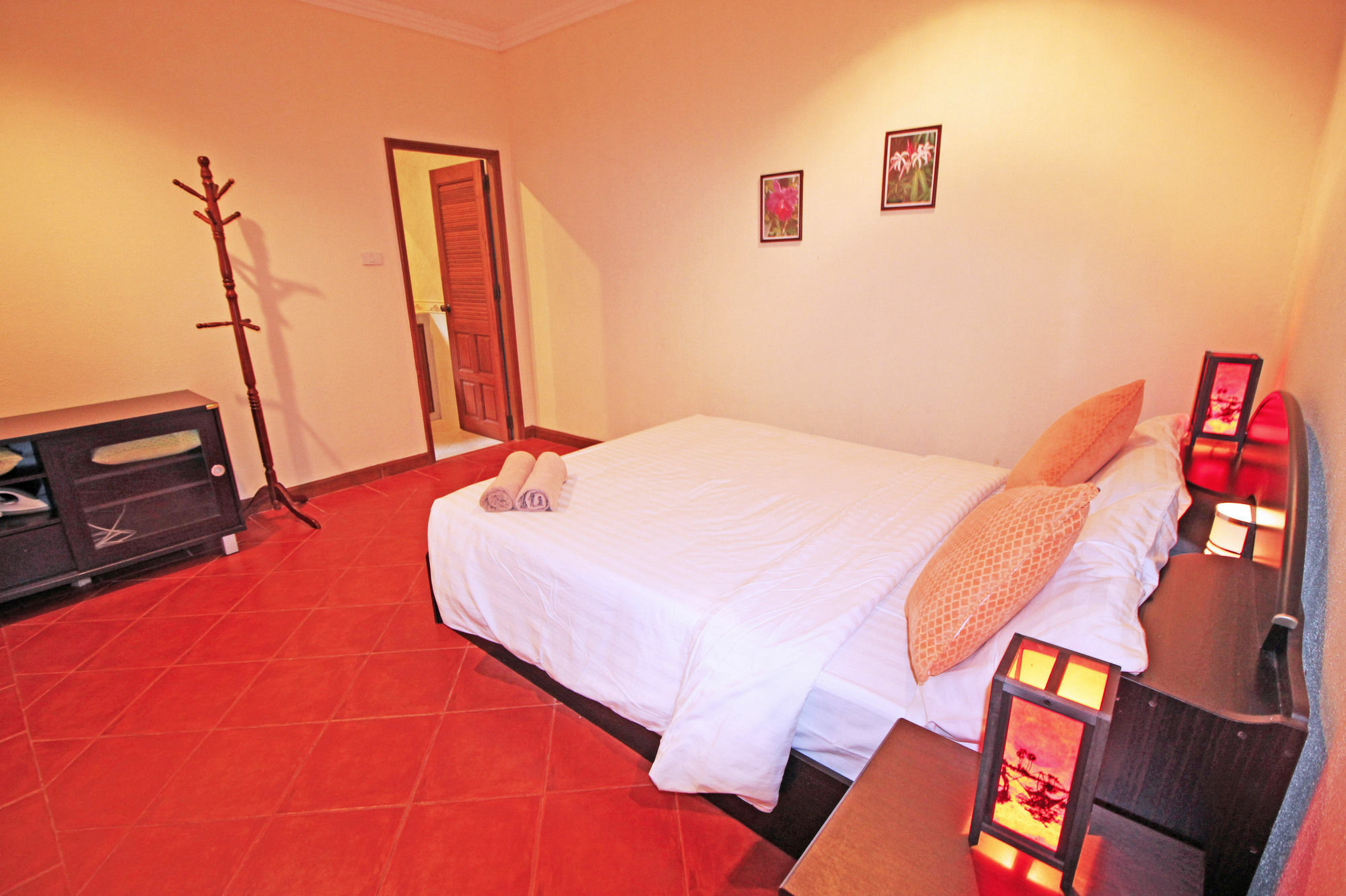 Cosy Beach Pool Villas By Pattaya Sunny Rentals Екстер'єр фото