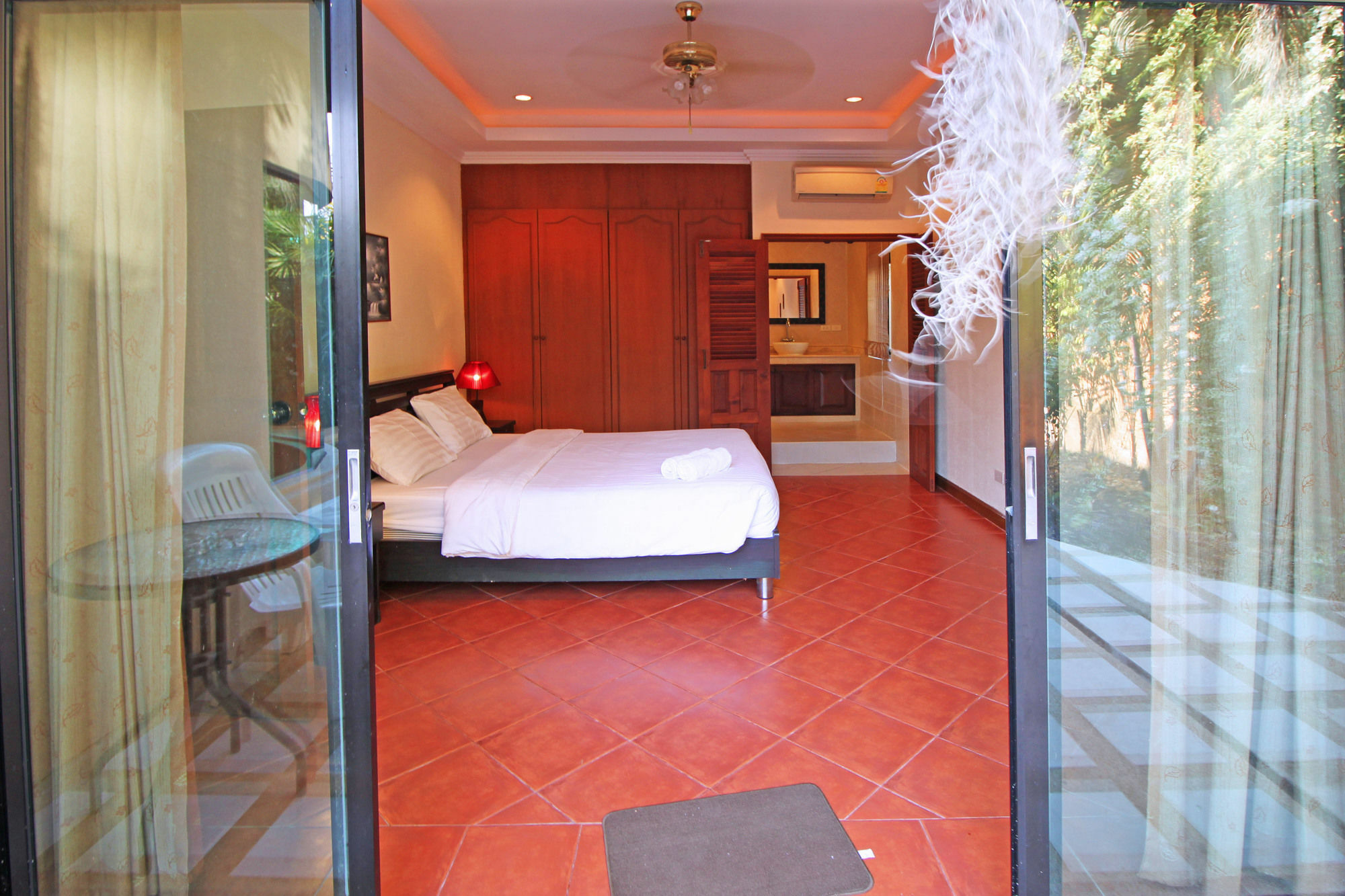 Cosy Beach Pool Villas By Pattaya Sunny Rentals Екстер'єр фото